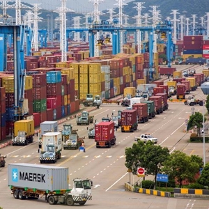 Xuất nhập khẩu của Trung Quốc tăng trưởng trở lại, báo hiệu nhu cầu phục hồi