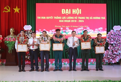 Hương Trà Thúc đẩy phong trào thi đua lực lượng vũ trang phát triển sâu rộng