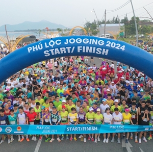 Hơn 2 000 vận động viên tham gia giải chạy Phú Lộc Jogging 2024