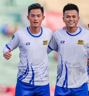 Hai cầu thủ trẻ CLB Huế góp mặt trong đội hình U19 Quốc gia