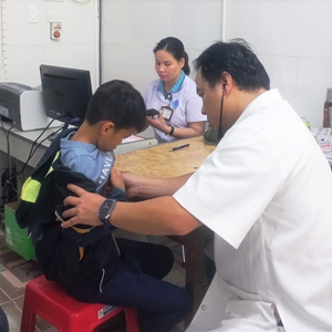 Khám sàng lọc bệnh tim miễn phí cho hơn 200 người dân Hà Tĩnh