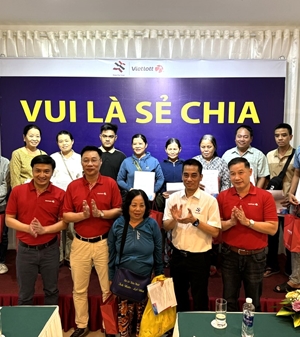 Công ty Xổ số điện toán Việt Nam trao 3 nhà “Đại đoàn kết” cho huyện Nam Đông