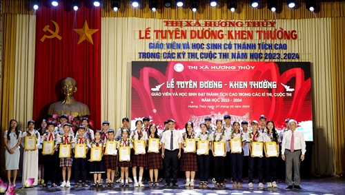Hương Thủy Tuyên dương giáo viên, học sinh đạt thành tích cao năm học 2023-2024
