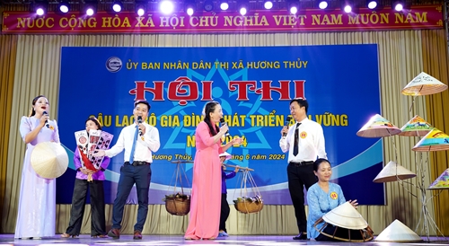 Tôn vinh giá trị gia đình Việt Nam
