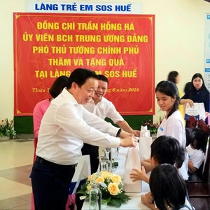 Phó Thủ tướng Chính phủ Trần Hồng Hà phát động Tháng hành động vì trẻ em
