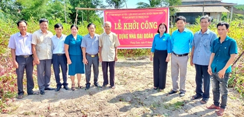 Khởi công xây dựng nhà đại đoàn kết ở xã Phong Xuân