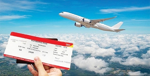 Du lịch bùng nổ, giá vé máy bay chưa có xu hướng “hạ nhiệt”