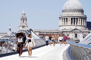 Nắng nóng gay gắt tác động mạnh đến ngành du lịch châu Âu