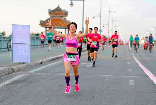 Thousands of people participate in Hue Half Marathon 2023