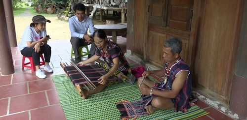 The A Luoi bring their cultural identity into tourism
