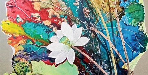 Hue lotuses in Le Hoa’s paintings