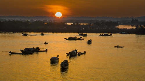 Sunrise on Quang Loi Lagoon
