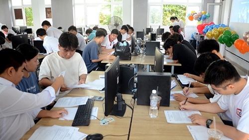 Nearly 150 candidates participate in the Olympiad in Informatics for Vietnamese students in Hue