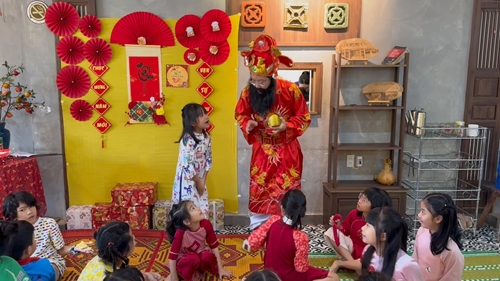 Taking children closer to the culture of the Vietnamese Tet Holiday