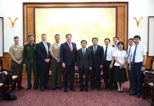 Promoting comprehensive cooperation between Thua Thien Hue and the United States