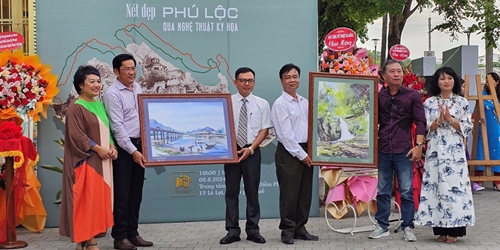 Sketches of Phu Loc captivate viewers