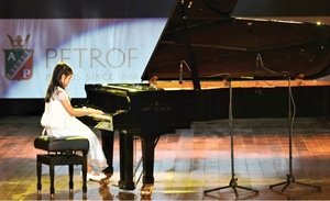 Searching for talent from the Piano Contest