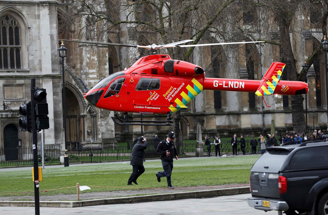 An ninh được siết chặt sau vụ khủng bố London. (Ảnh: Getty)