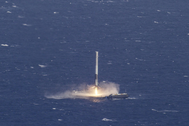 ​SpaceX phóng thành công tên lửa "tái sử dụng" 