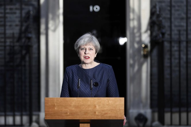 Thủ tướng Anh Theresa May kêu gọi bầu cử sớm tại London ngày 18-4 - Ảnh: Reuters