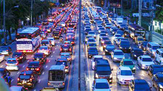 Vì sao Bangkok cứ mãi kẹt xe? 