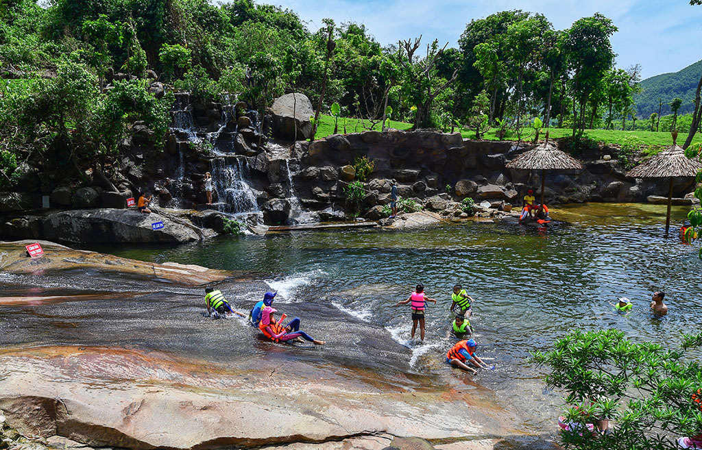 Waterfall sliding, an interesting experience of visitors