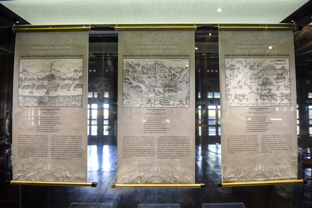 The exhibition area of the poems of Emperor Thieu Tri about the 12 beautiful landscapes of the capital