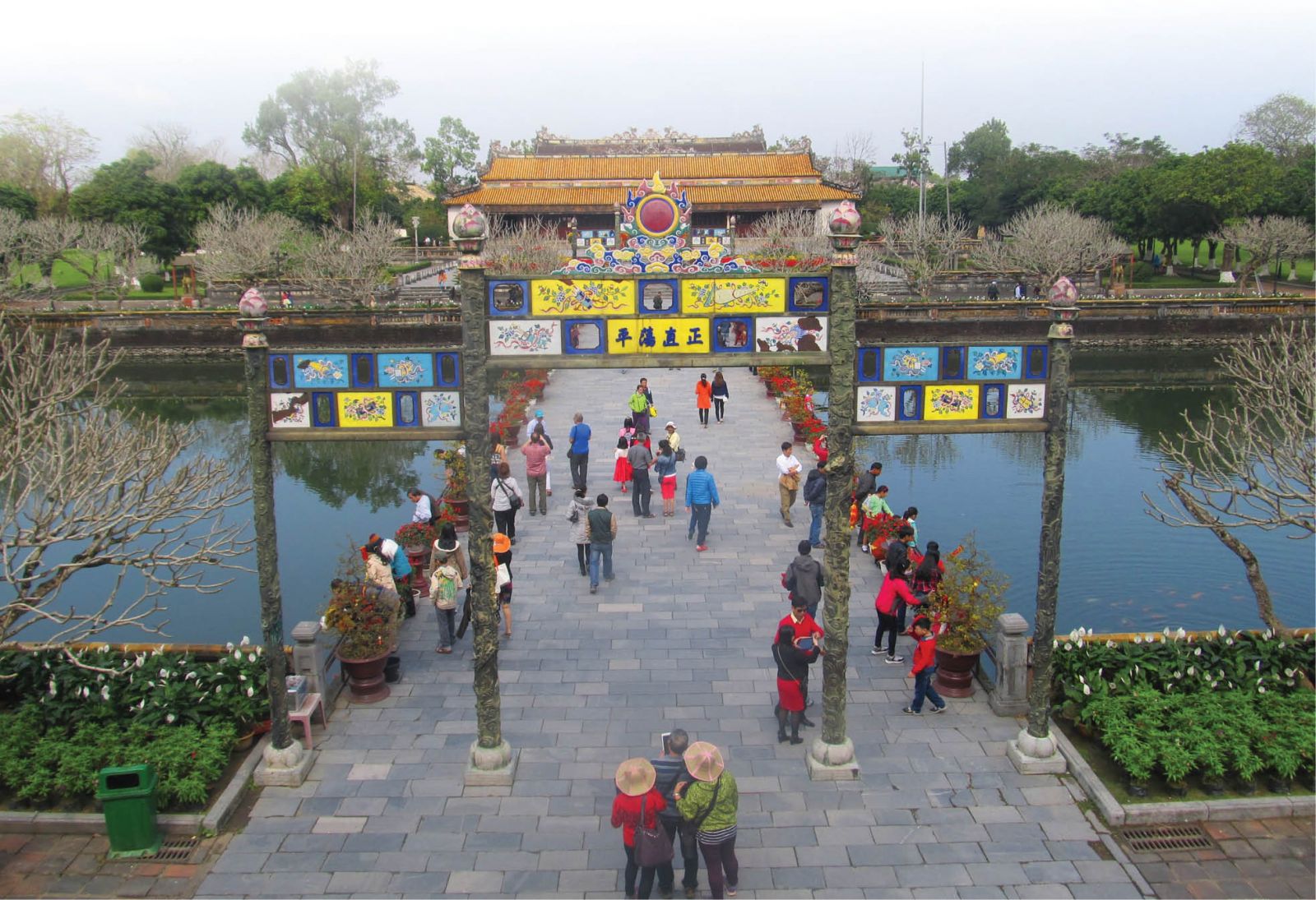 Theatricalizing the court meeting at Palace of Supreme Harmony in Hue Imperial City