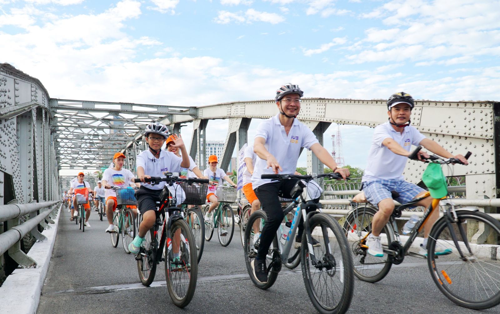 Family members cycling together is also one of the goals that the program aims at