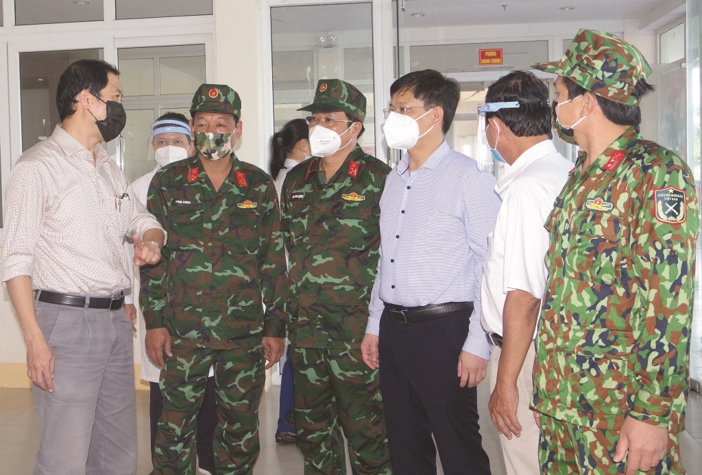 Provincial leaders and Provincial Military Command inspect the preparation of asymptomatic F0 treatment areas
