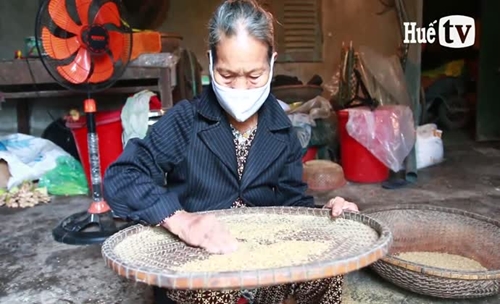 Giữ lửa nghề bánh cốm An Thuận