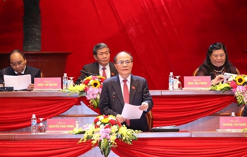 Ngày 22 1, Đại hội XII của Đảng thảo luận các văn kiện tại Hội trường