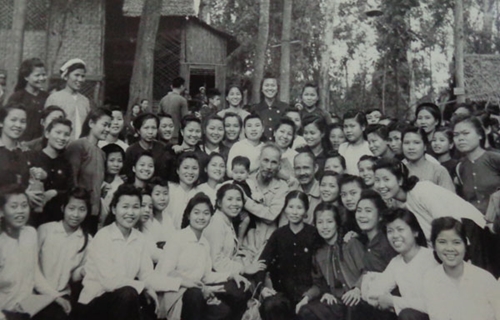 126 năm ngày sinh Chủ tịch Hồ Chí Minh Bác ơi, xin được trải lòng con