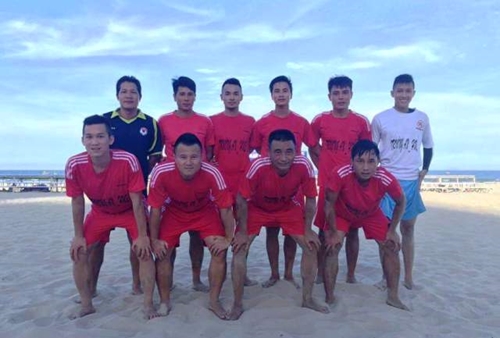 Huế sẩy chân trong trận mở màn giải bóng đá bãi biển vô địch Quốc gia