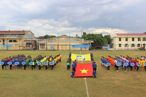 Khởi tranh Giải bóng đá Thanh niên TP Huế lần thứ I – TN 2016