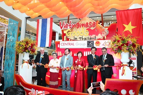 Hàng Việt rục rịch cạnh tranh hàng Thái trên… đất Thái