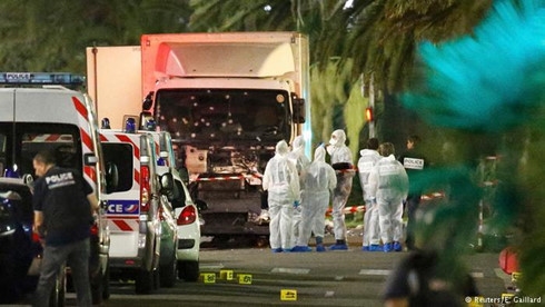 Thủ tướng Pháp cảnh báo nhiều vụ tấn công có thể tiếp tục xảy ra