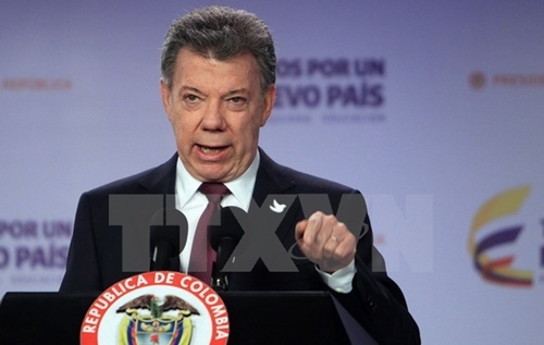 Tổng thống Colombia Giải Nobel Hòa bình tặng cho nạn nhân xung đột