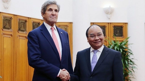 Ngoại trưởng Mỹ Kerry bắt đầu thăm Việt Nam trong chuyến công du cuối cùng