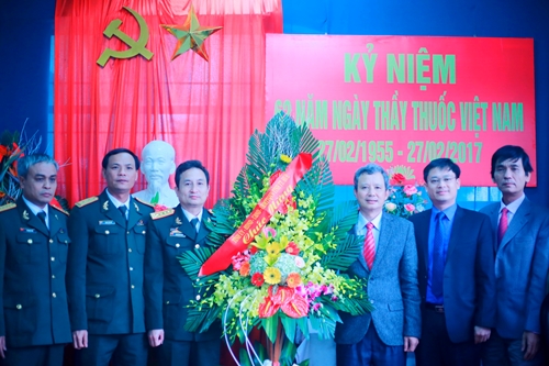 Lãnh đạo tỉnh chúc mừng Ngày Thầy thuốc Việt Nam