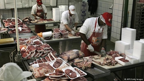 Brazil Ngành công nghiệp thịt bị ảnh hưởng nặng do các lệnh cấm xuất khẩu