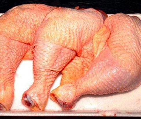 Thịt gà Brazil về Việt Nam với giá chỉ 1 USD kg