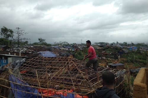 LHQ kêu gọi viện trợ khẩn cấp cho các vùng bị ảnh hưởng bão ở Bangladesh, Myanmar