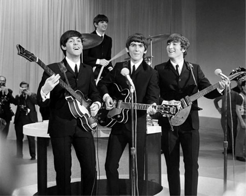The Beatles ngoạn mục trở lại bảng xếp hạng Billboard sau 16 năm