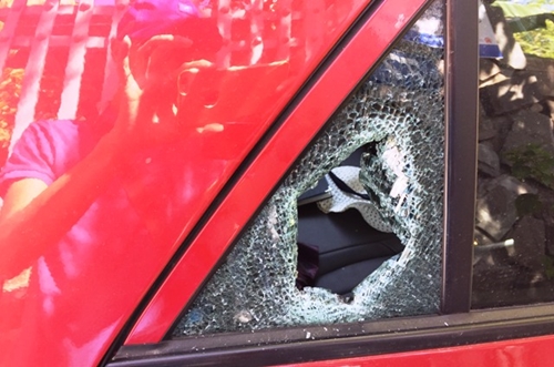 Tái diễn nạn kẻ gian đập cửa kính ô tô trộm tài sản