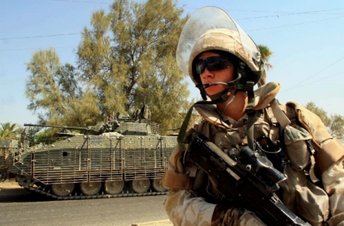 Anh gửi thêm quân đến Iraq để tăng cường chống IS