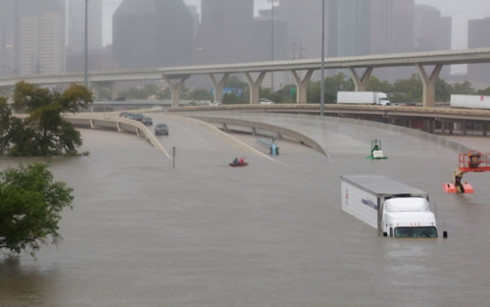 Mỹ Thành phố Houston Texas sẽ còn ngập trong nhiều tuần tới
