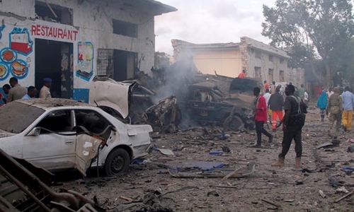 Đánh bom xe liên tiếp tại thủ đô của Somalia, ít nhất 17 người chết