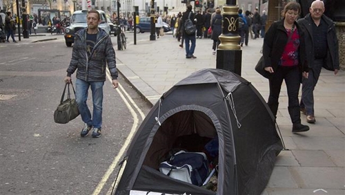 Crisis cảnh báo có hàng chục ngàn người vô gia cư tại Anh