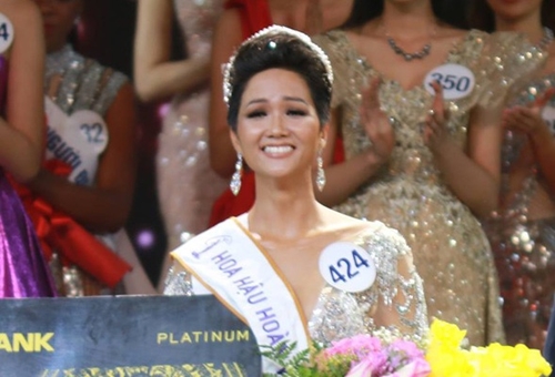 Người đẹp Tây Nguyên H’Nen Niê đăng quang Hoa Hậu Hoàn vũ Việt Nam 2017